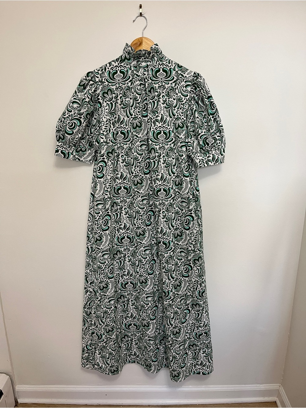 Hyacinth House Tuckernuck green Ruffle Collar Louisa Midi Dress Size Small - Picture 6 of 6